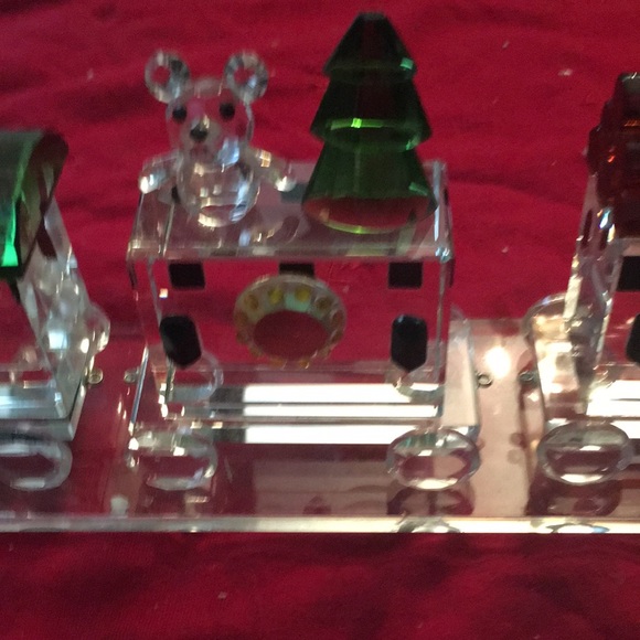 Vintage and new in box, Sorelle Handcrafted heavy Lucite Christmas train - Picture 9 of 11